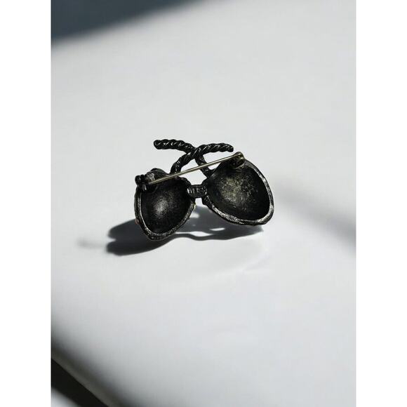 Vintage Weiss Signed Double Strawberry Brooch Pin Back Jewelry Crystals - Picture 4 of 4